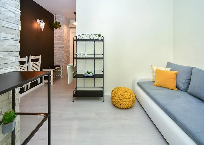 Feral * Ζαντάρ